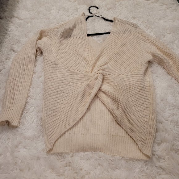 Long Sleeve Sweater  Cross-over back - Picture 5 of 5